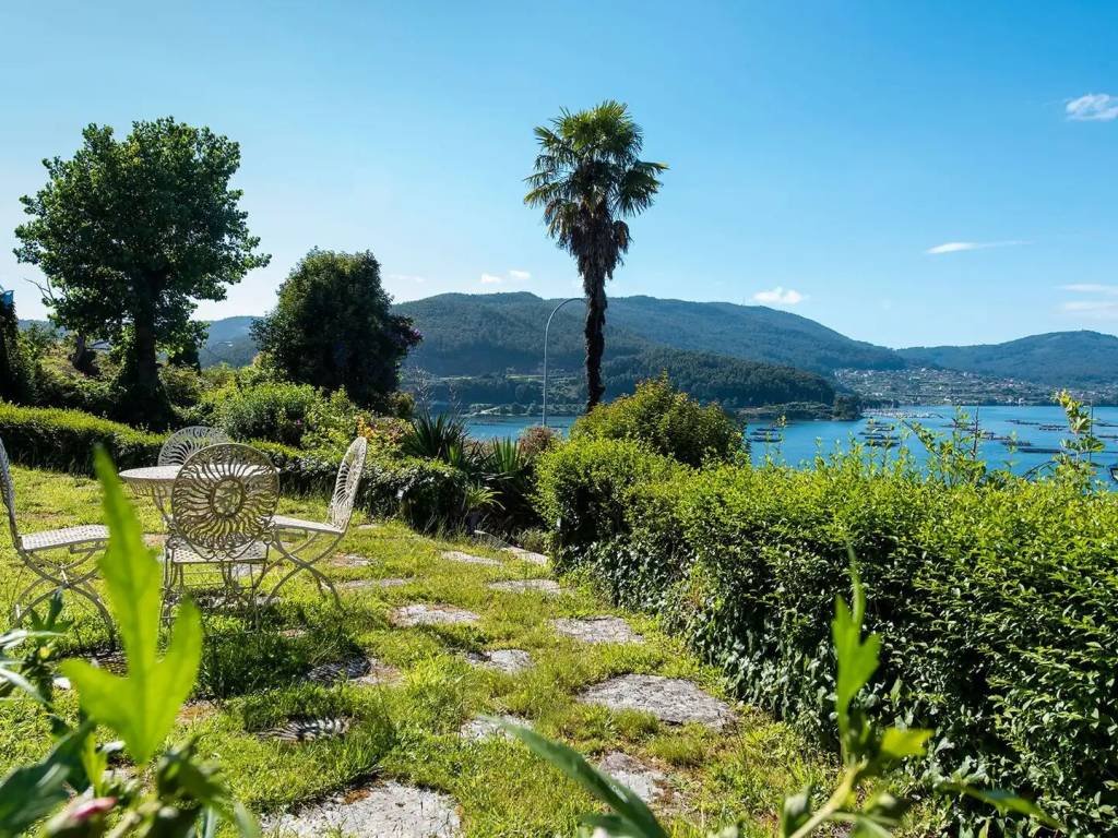 Casa de 400 m² en Redondela