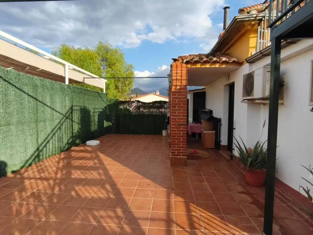 Flat 185 m² in Huétor Vega