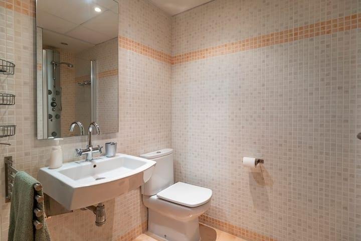 Flat 130 m² in Estepona