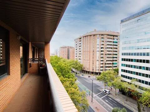 Piso de 152 m² en Zaragoza
