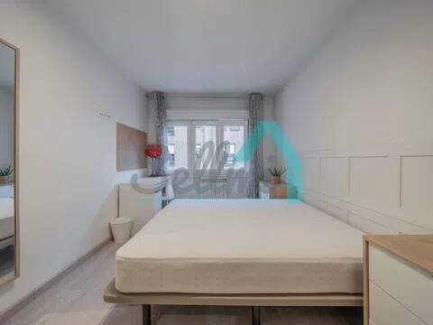 Piso de 90 m² en Oviedo
