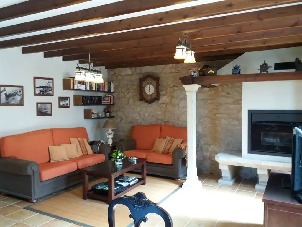 Haus 150 m² in Rianxo
