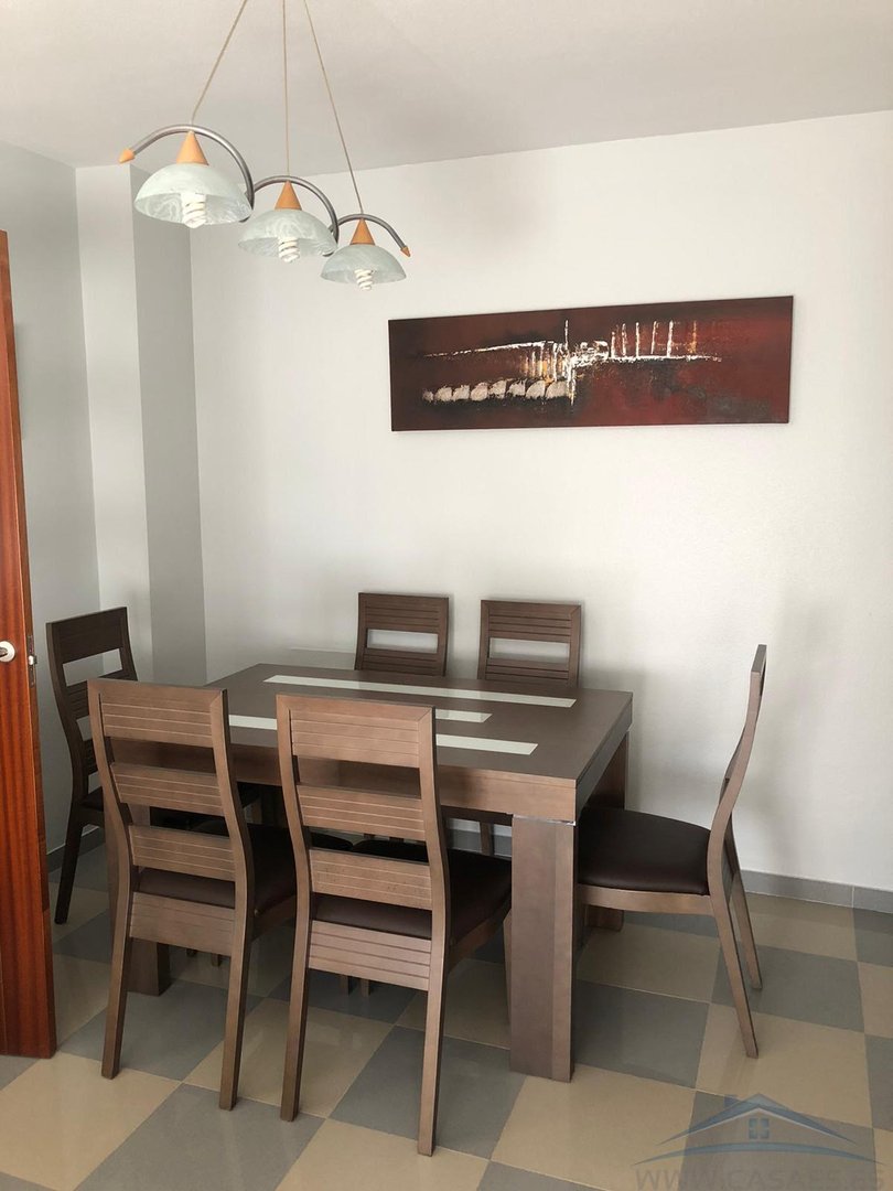 Piso de 95 m² en Roquetas de Mar