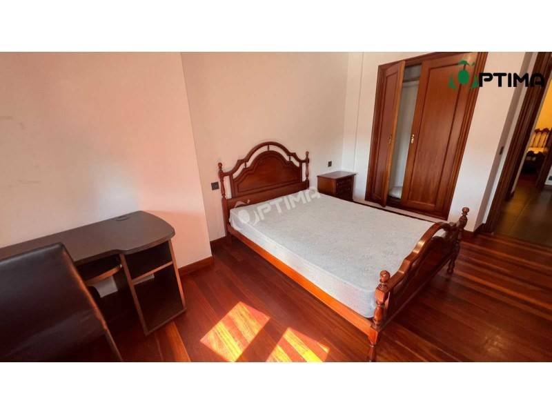Appartamento 95 m² a Santiago de Compostela