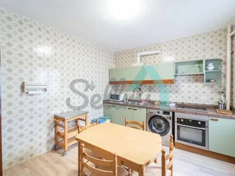 Piso de 212 m² en Oviedo