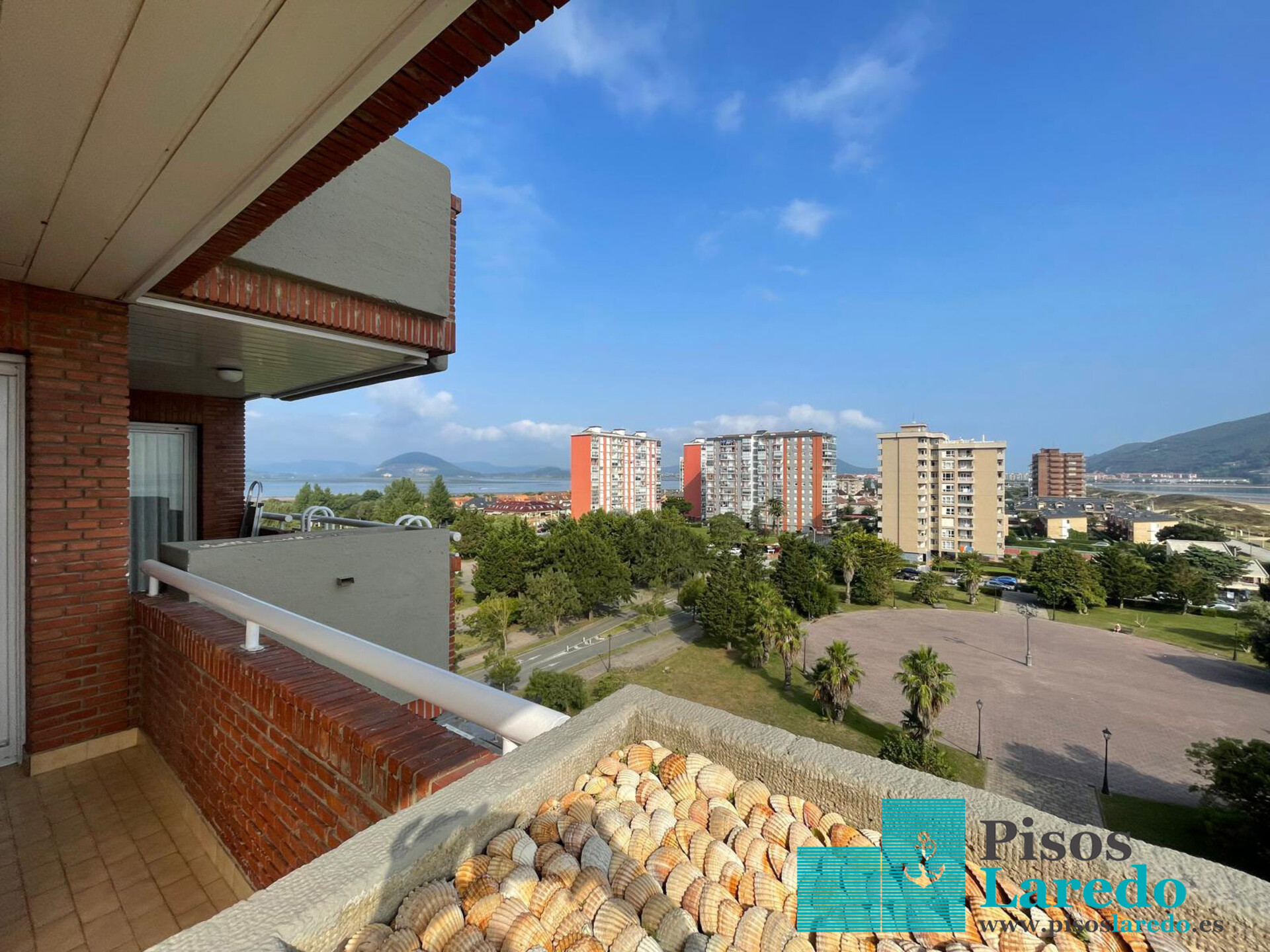 Wohnung 120 m² in Laredo