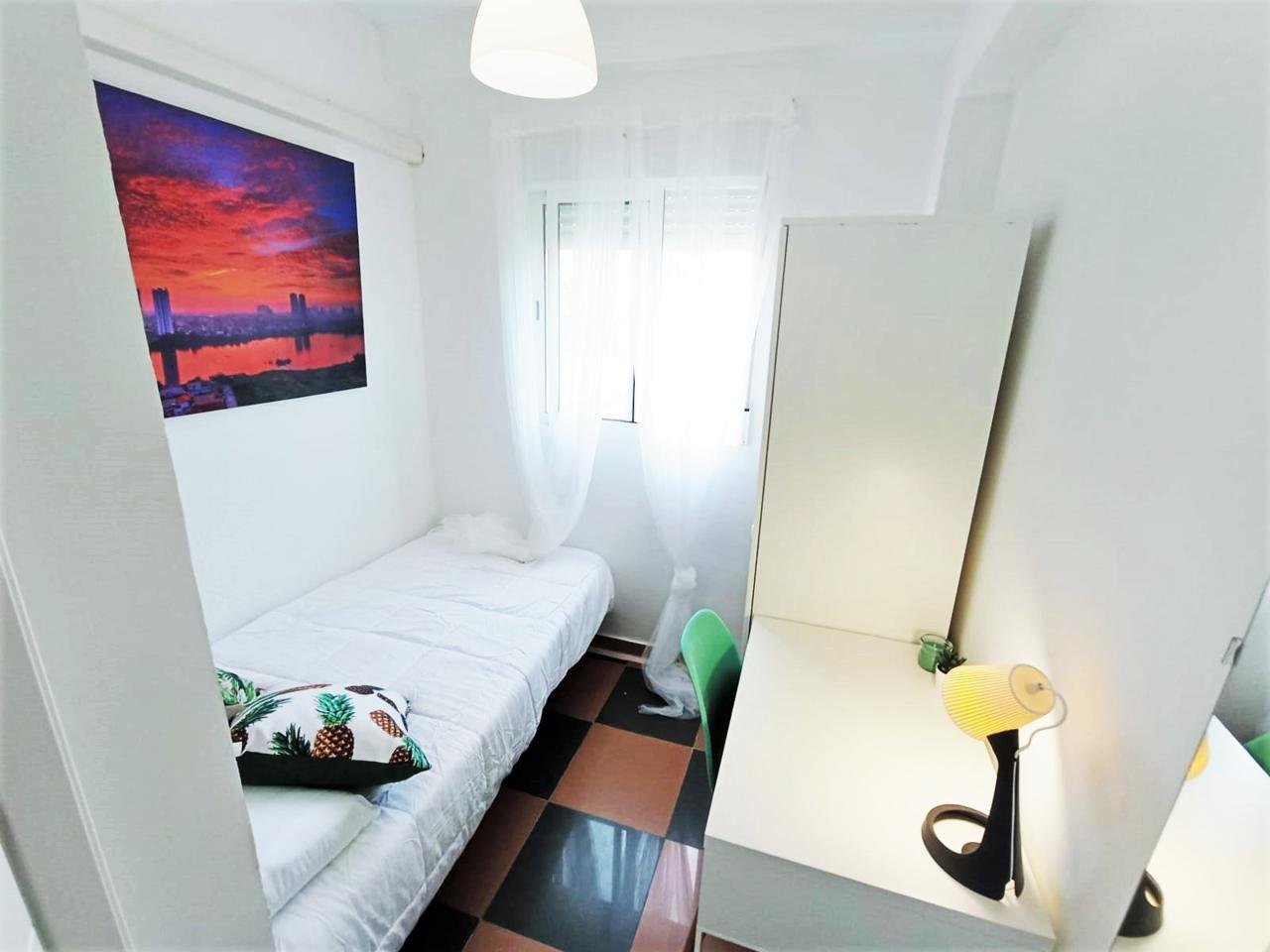 Habitación 90 m², Granada