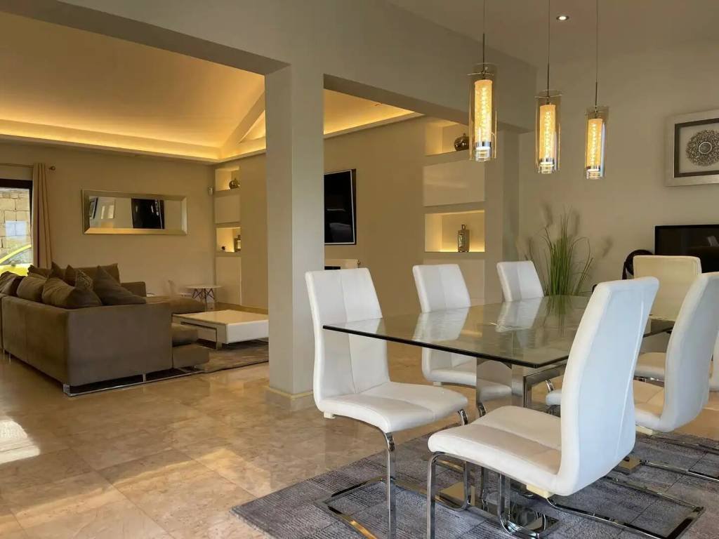 Haus 250 m² in Benahavís