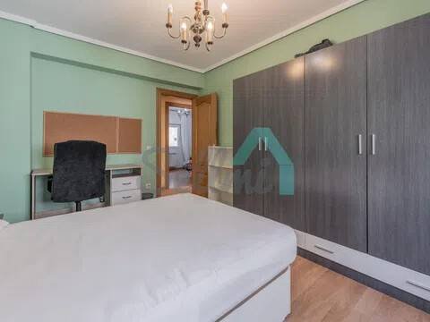 Pis de 94 m² a Oviedo