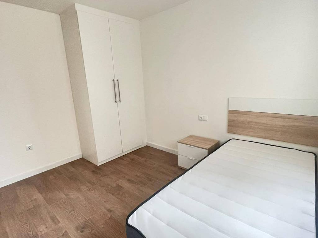 Wohnung 80 m² in Alberic