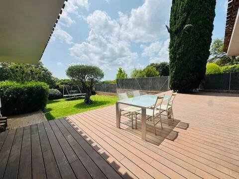 Habitación 450 m², Gerona