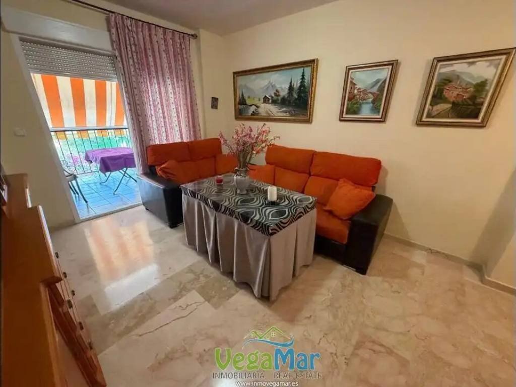 Wohnung 80 m² in Almuñécar