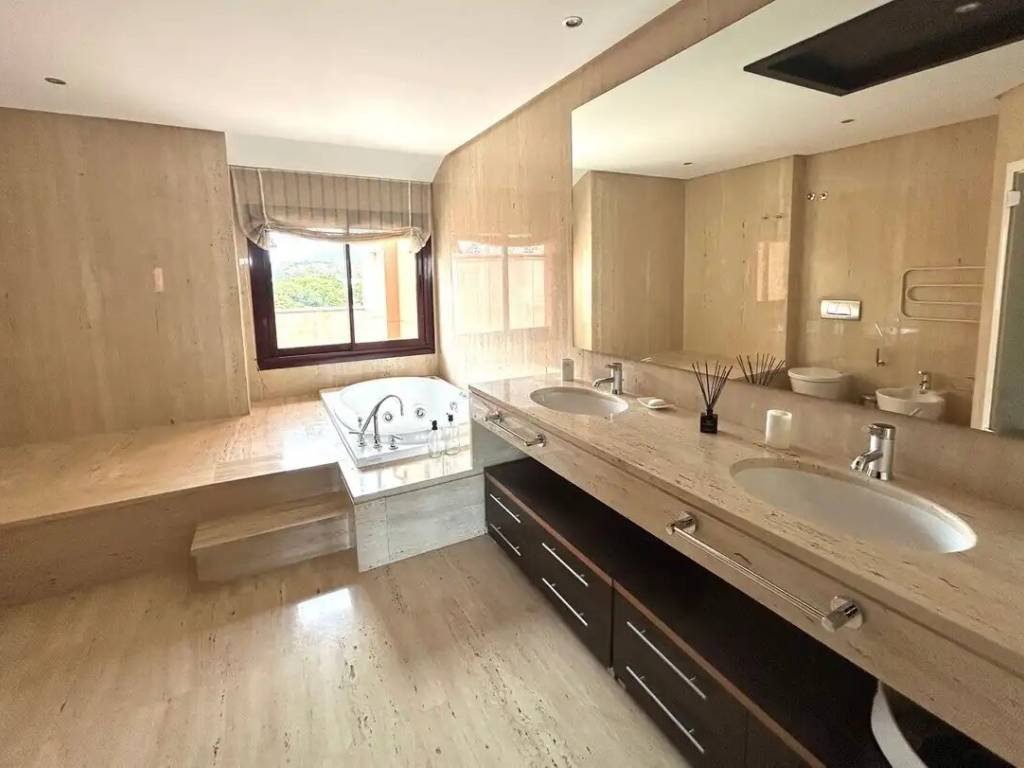 Appartamento 441 m² a Marbella