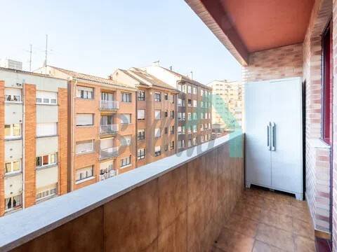 Piso de 103 m² en Oviedo