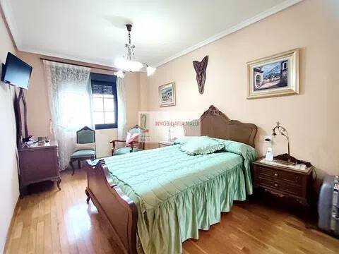 Piso de 113 m² en Oviedo