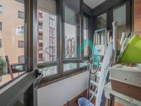 Piso de 90 m² en Oviedo