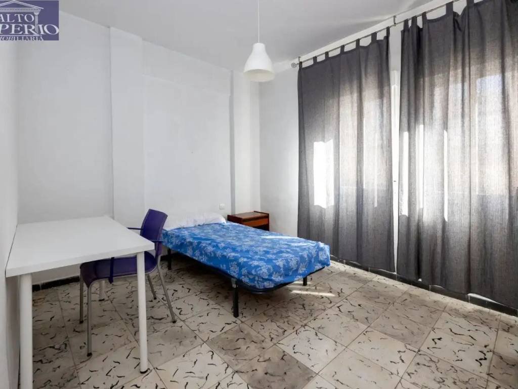Piso de 105 m² en Granada