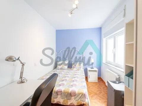 Piso de 81 m² en Oviedo