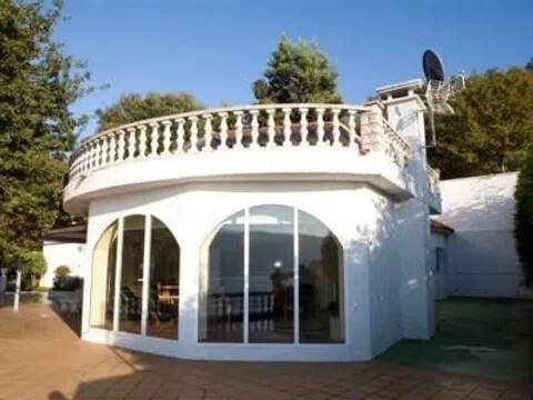 Casa de 300 m² en Redondela