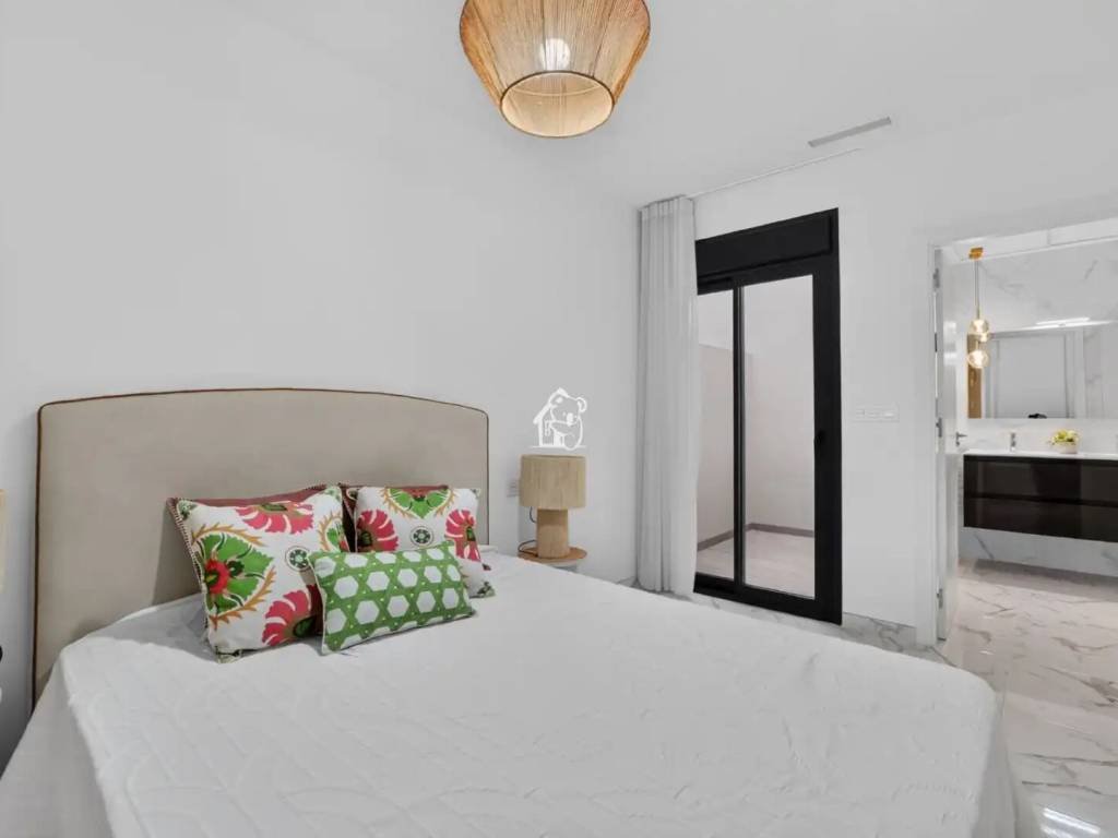 Casa de 130 m² en Rojales