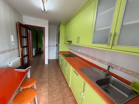 Piso de 99 m² en Narón