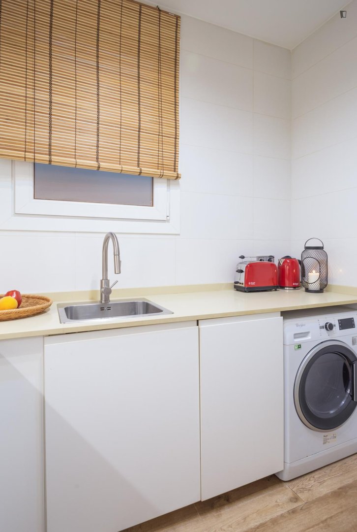 Room for rent, Barcelona
