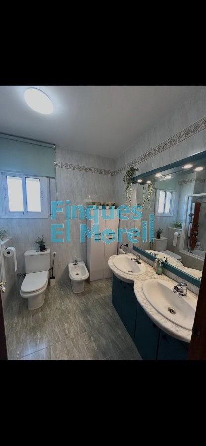 Casa de 242 m² en Vila-rodona