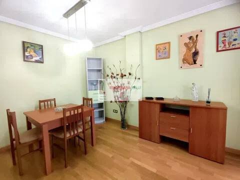 Pis de 64 m² a Oviedo
