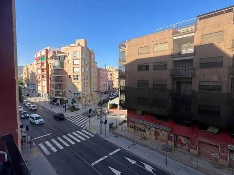 Piso de 80 m² en Almería