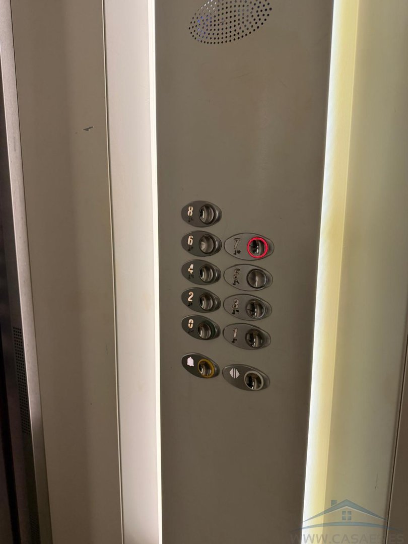 Piso de 140 m² en Almería