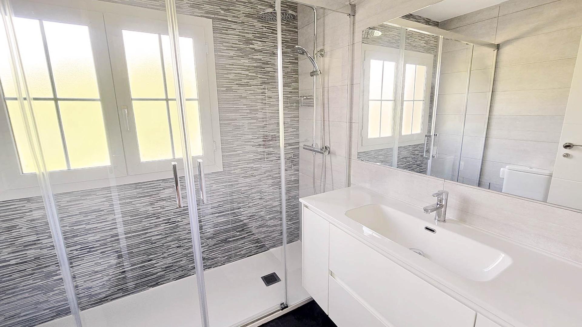 Zimmer 250 m², Villanueva de la Cañada