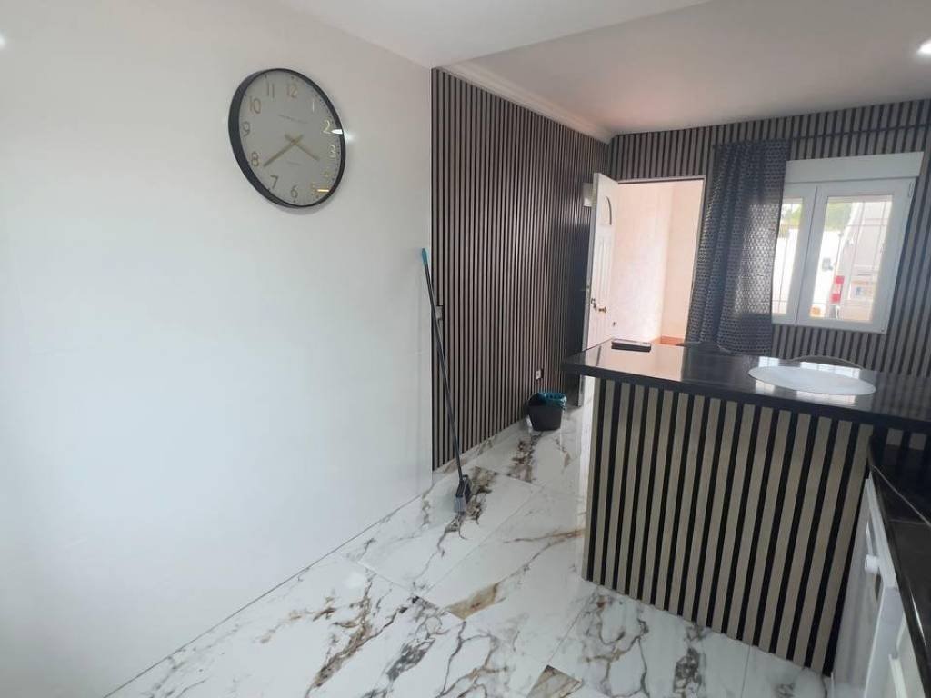 Casa de 80 m² a Oriola