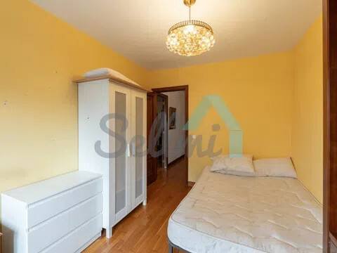 Piso de 126 m² en Oviedo