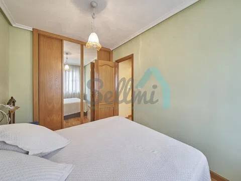 Piso de 48 m² en Oviedo