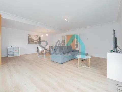 Piso de 166 m² en Oviedo