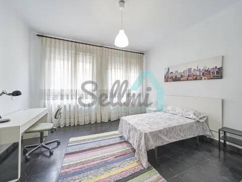 Piso de 146 m² en Oviedo