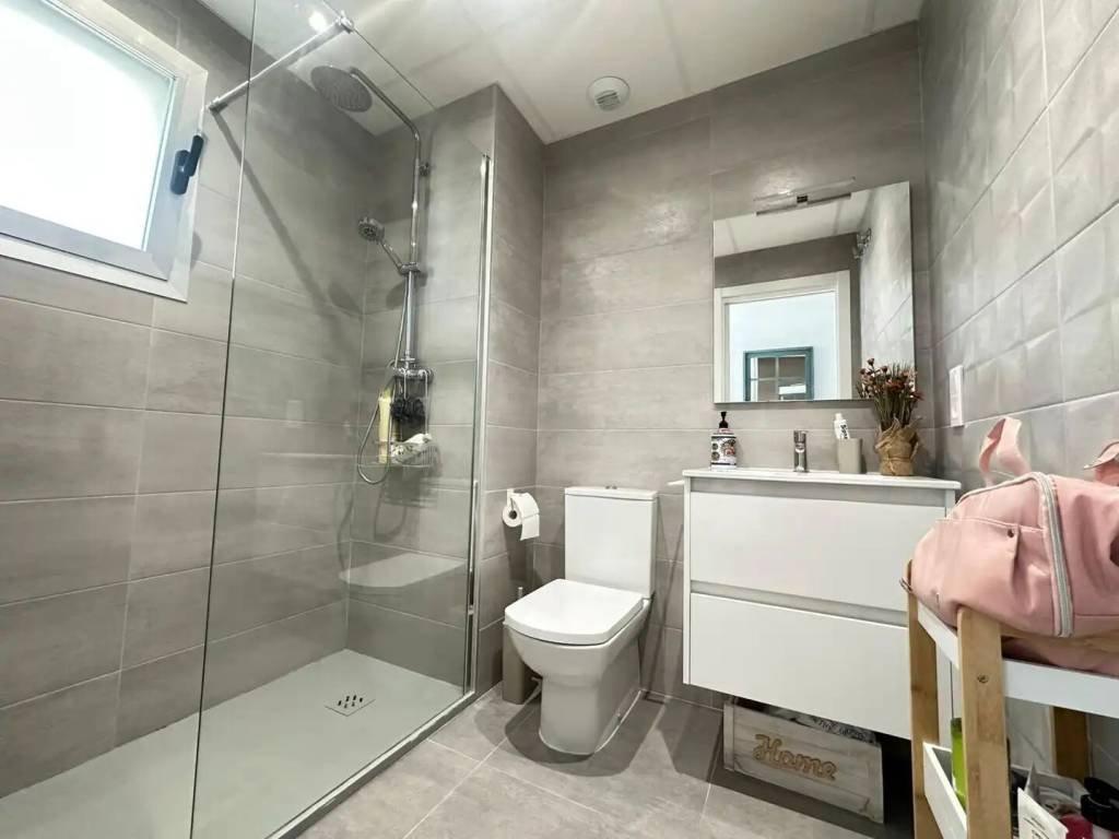 Piso de 80 m² en Daimuz