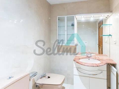 Piso de 132 m² en Oviedo