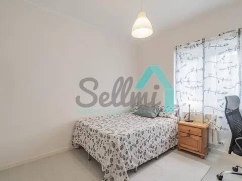 Piso de 93 m² en Oviedo