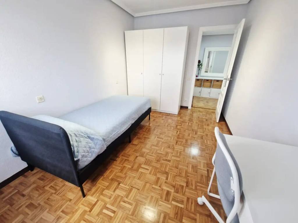 Piso de 85 m² en Castrillón