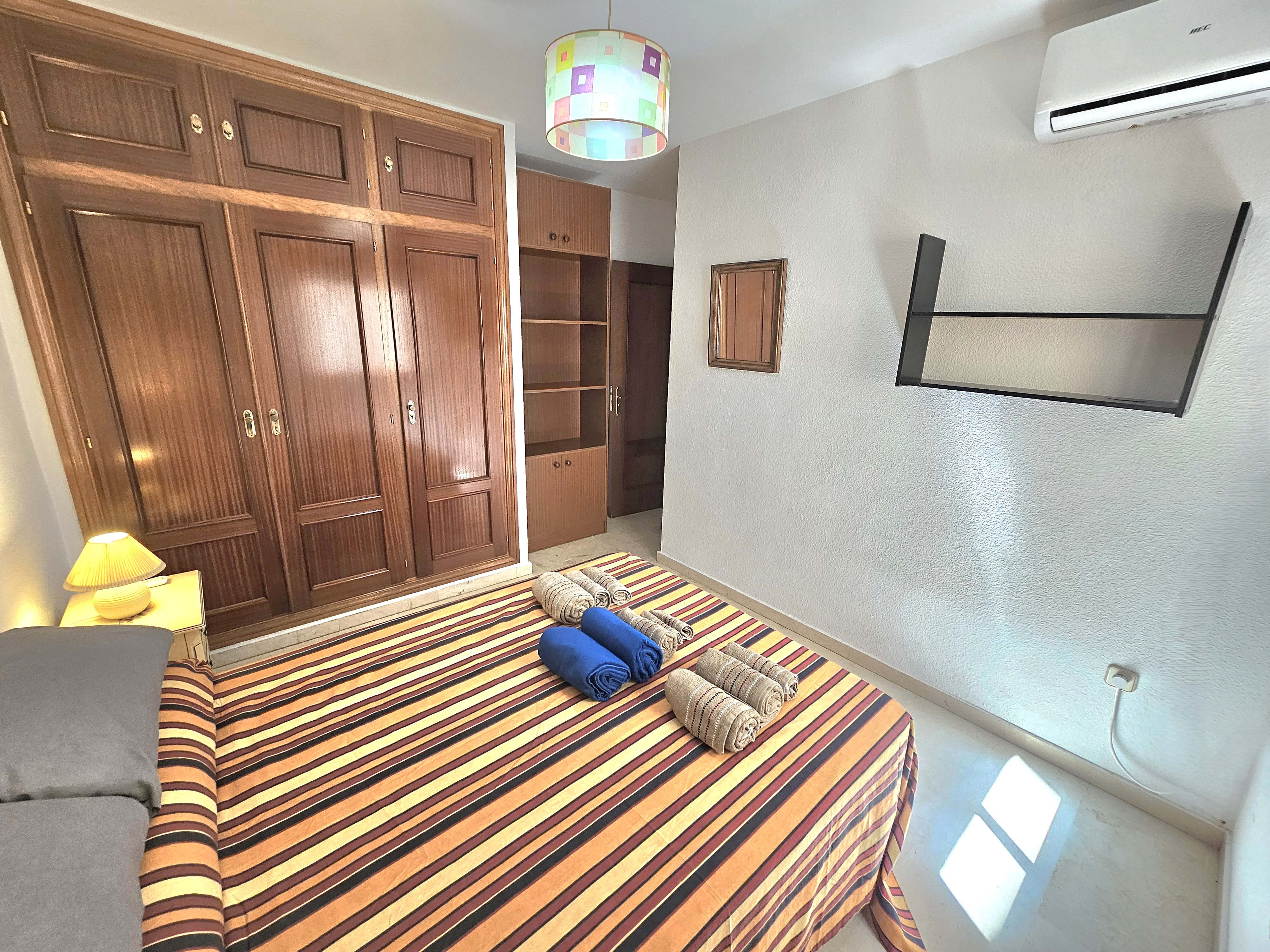 Habitación 100 m², Almería