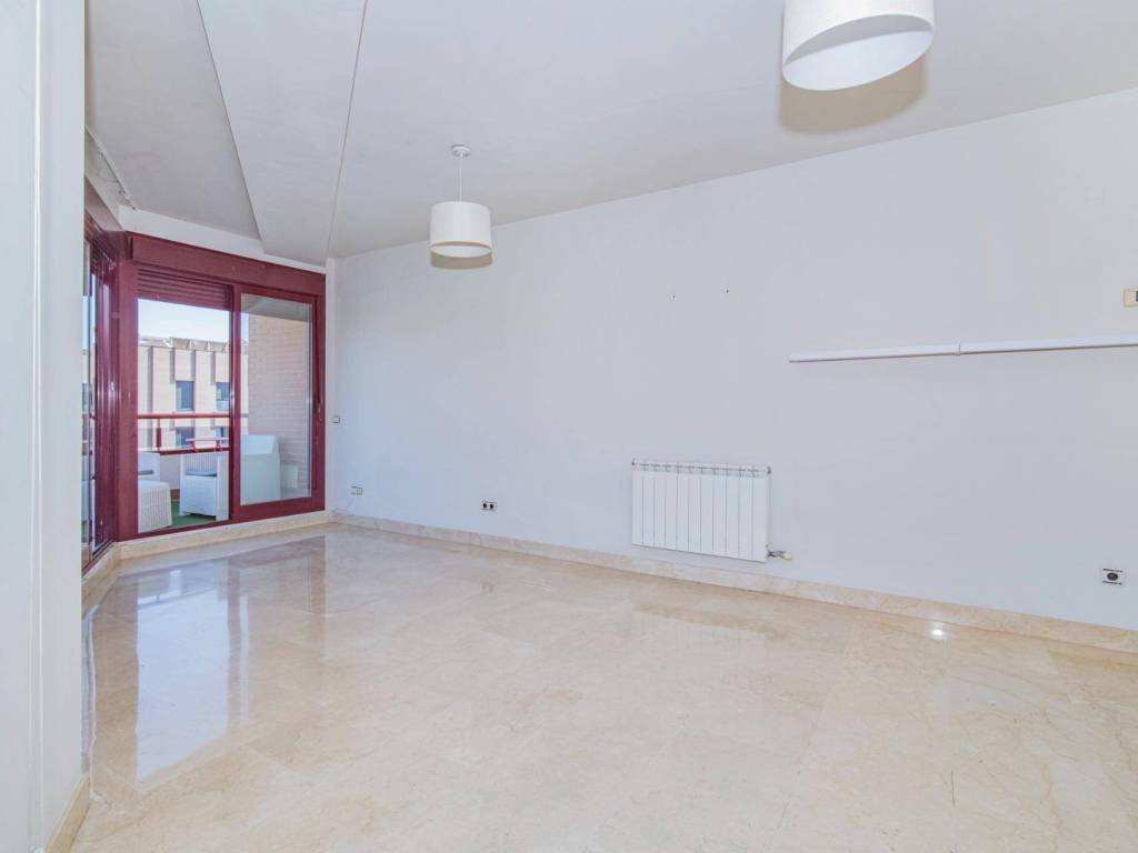 Piso de 101 m² en Granada