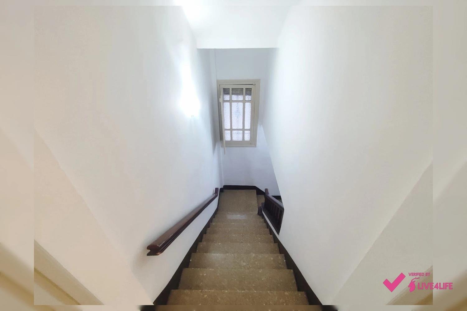 Habitación 310 m², Granada