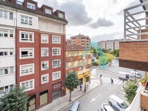 Habitación 85 m², Oviedo