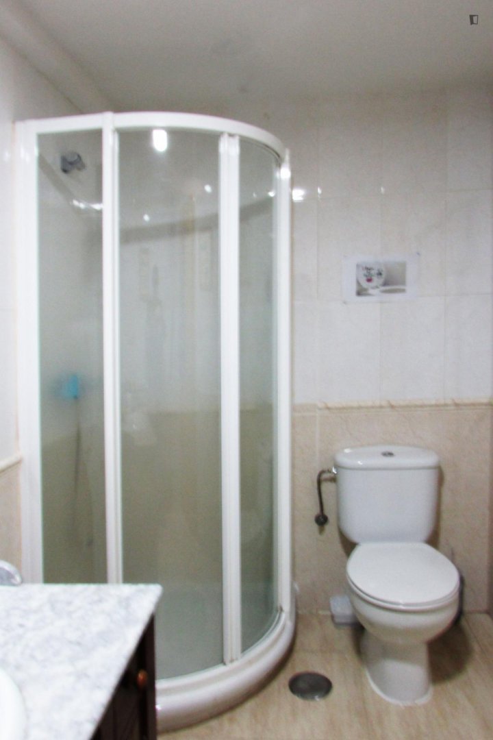 Habitació de lloguer, Colmenarejo