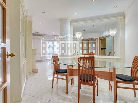 Wohnung 150 m² in Barcelona