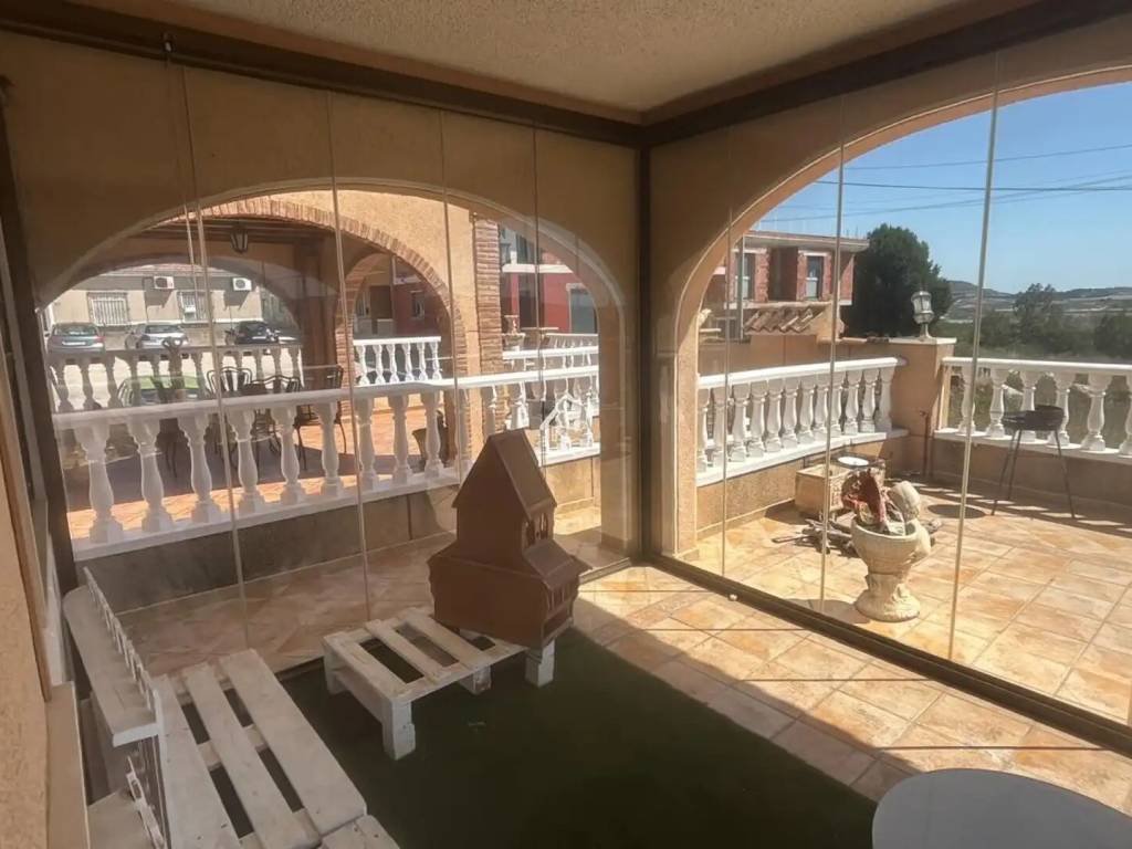 Casa de 200 m² a Oriola
