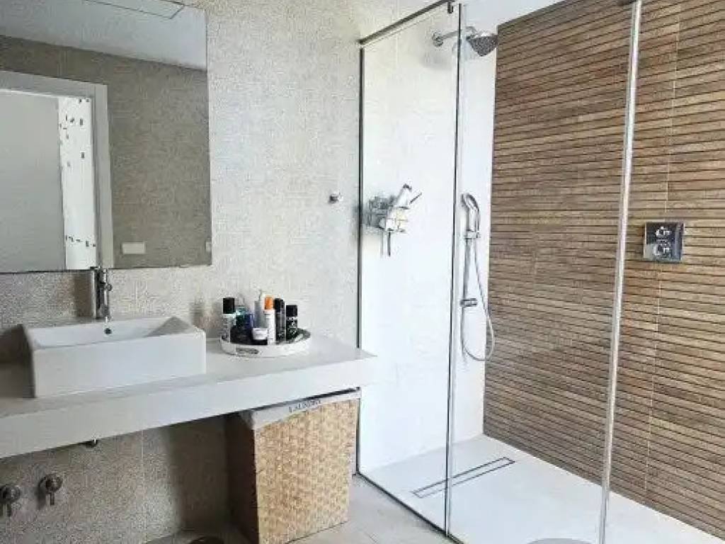 Maison 678 m² à San Roque