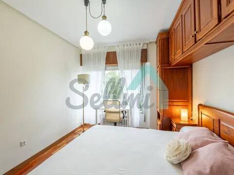 Piso de 122 m² en Oviedo