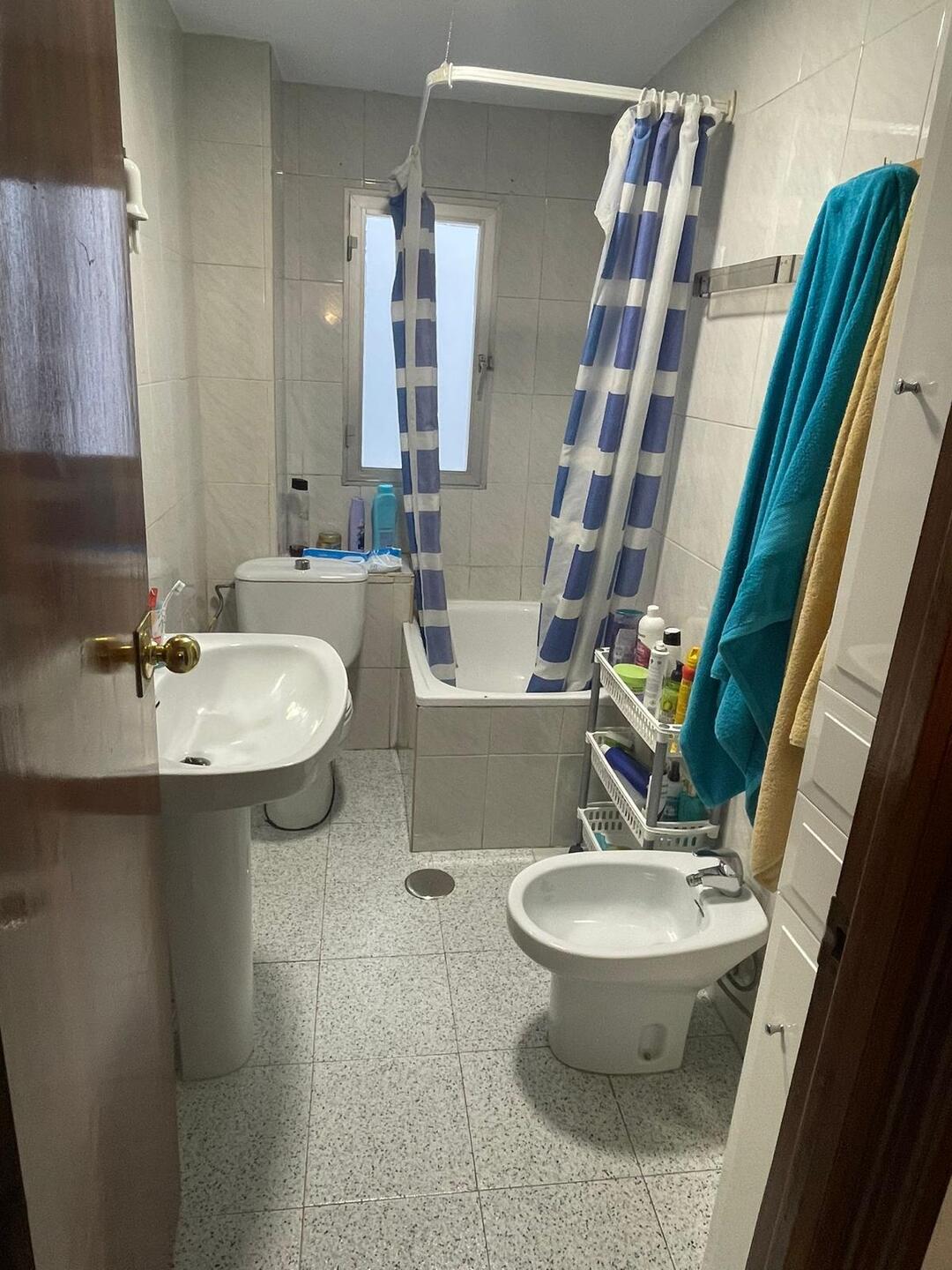 Habitación 6 m², Granada